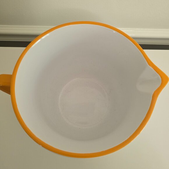HELLO KITTY Mixing Bowl w/ Handle and Pour Spout | Halloween Candy Pumpkin NEW